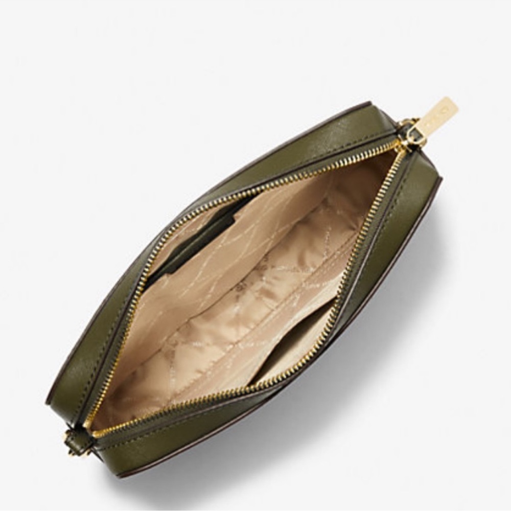Michael Kors Jet Set Item Large East West Zip Crossbody Leather Olive
NWT - Picture 12 of 12